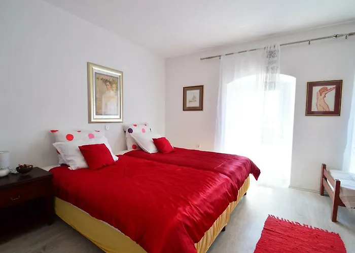 Apartment Andrea By Interhome